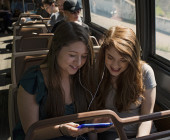 Zwei Frauen im Bus