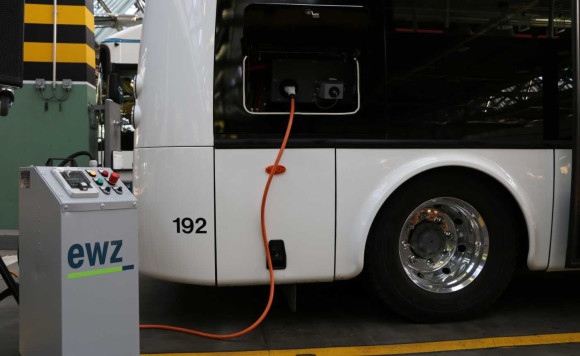 eBus auf der Linie 35 in Zürich im Einsatz 