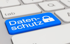 Datenschutz auf einer Computertastatur 