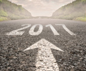 Eine Straße auf der 2017 steht