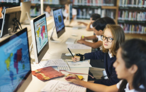 Computerraum in der Schule 