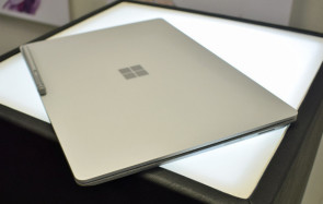 Surface Laptop 