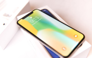 Apple iPhone X 