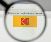 Kodak Logo durch eine Lupe