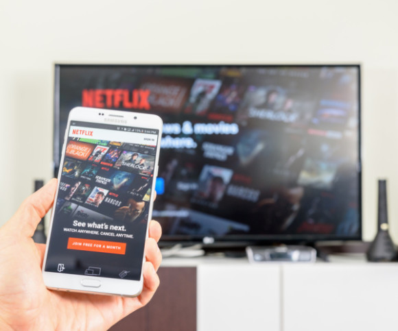 Netflix auf dem Smartphone und TV 